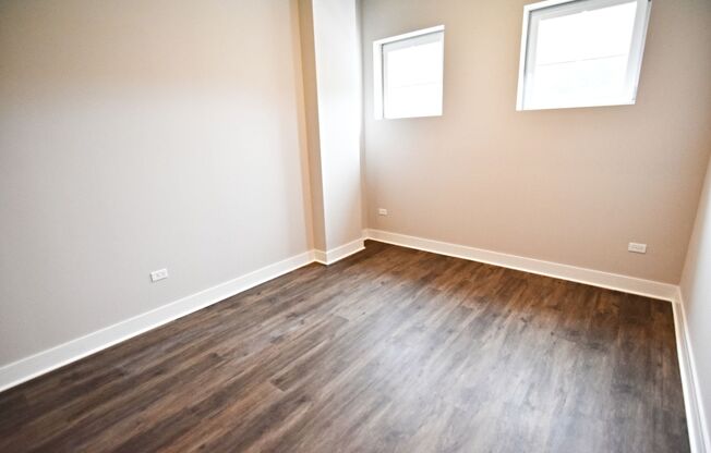 3 beds, 2 baths, 1,215 sqft, $4,800, Unit 3833-301