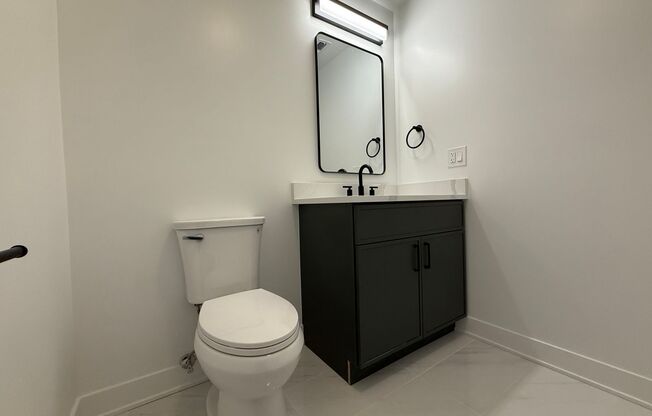 1 bed, 1.5 baths, 689 sqft, $3,395, Unit 204