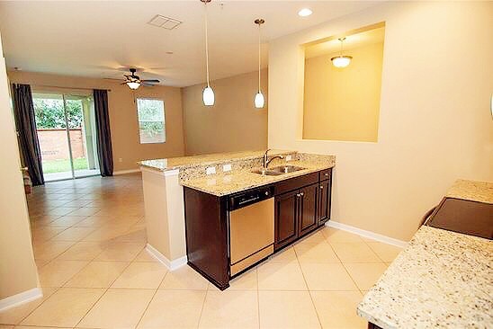 Nice Townhome in the hear of Oviedo!
