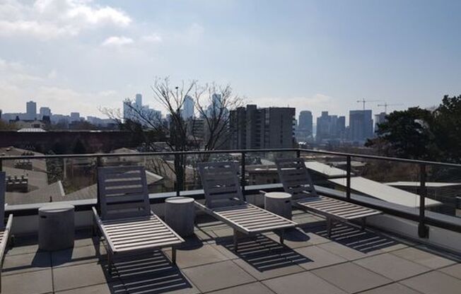 Studio, 1 bath, 244 sqft, $1,187, Unit 208