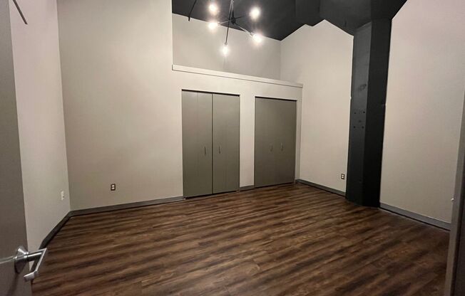 2 beds, 2 baths, 1,310 sqft, $2,050, Unit 420