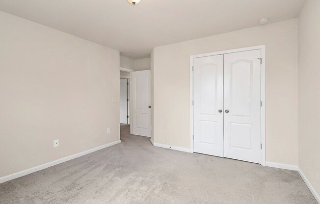 4 beds, 2.5 baths, $2,795