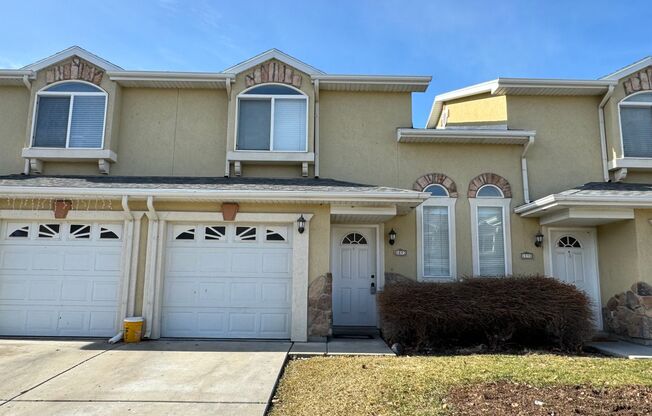3 Bedroom 2.5 Bath in West Jordan!