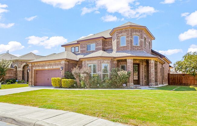 Welcome to this stunning 4 bedroom, 2.5 bathroom home located in the desirable Kallision Ranch