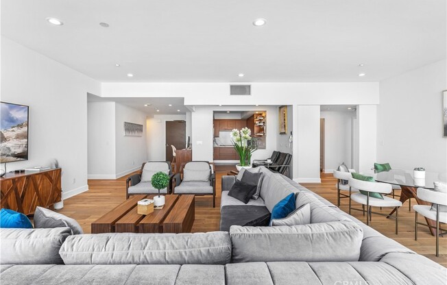 3 beds, 3.5 baths, 2,530 sqft, $15,000, Unit 48C
