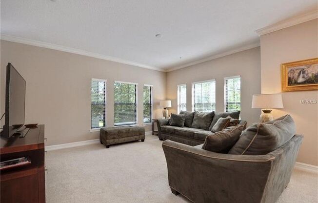 Amazing 4 Bed 3.5 Bath gated Town House in Lake Mary, FL!