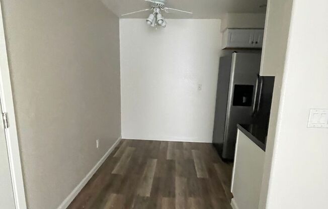 2 beds, 1 bath, 760 sqft, $1,299, Unit 256