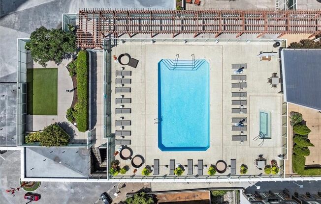 2 beds, 2 baths, $3,495, Unit Unit 2207