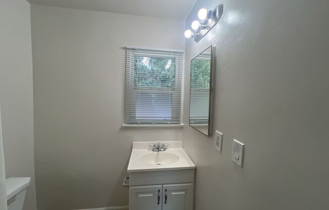 1 bed, 1 bath, 500 sqft, $1,795