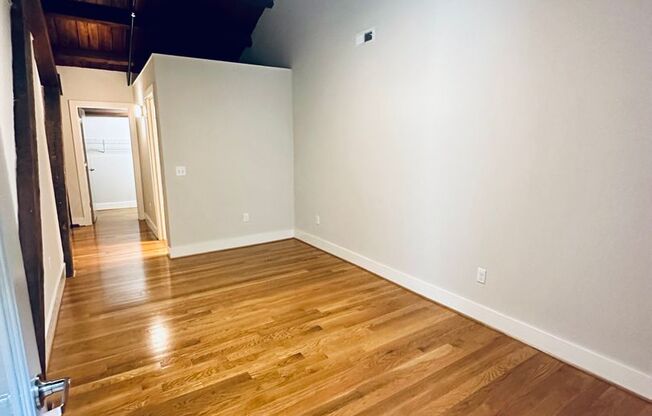 2 beds, 2.5 baths, 1,329 sqft, $1,400, Unit 218