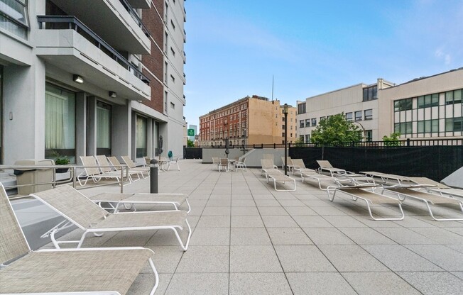 1 bed, 1 bath, 850 sqft, $3,500, Unit 703