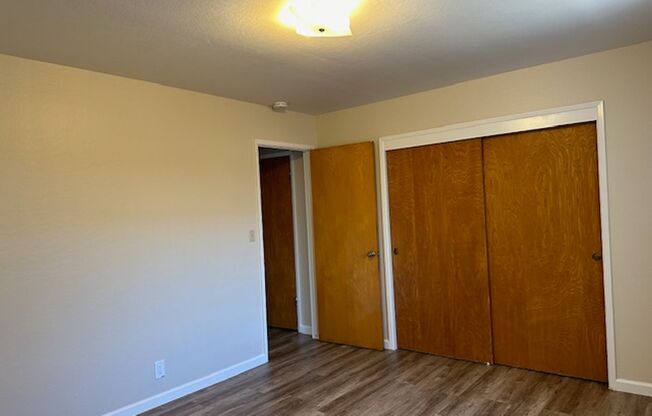 2 beds, 1 bath, $3,200