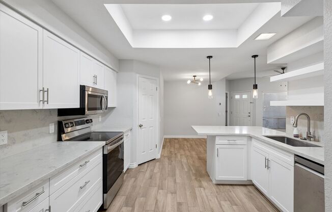 2 beds, 2 baths, $1,699, Unit Unit 102