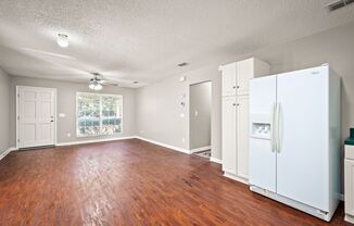 2 beds, 1 bath, $1,750