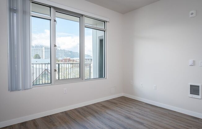 2 beds, 2 baths, 920 sqft, $2,395, Unit 40-301