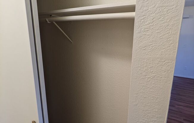 1 bed, 1 bath, 700 sqft, $1,295, Unit #26