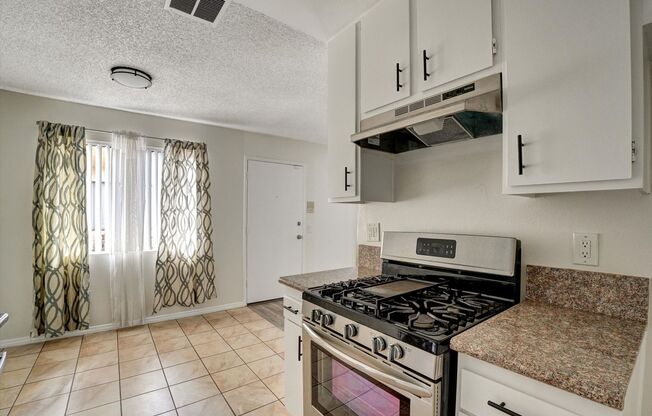 2 beds, 2 baths, $2,650