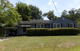 Charming Three Bedroom Home- Newly remodled Kitchen