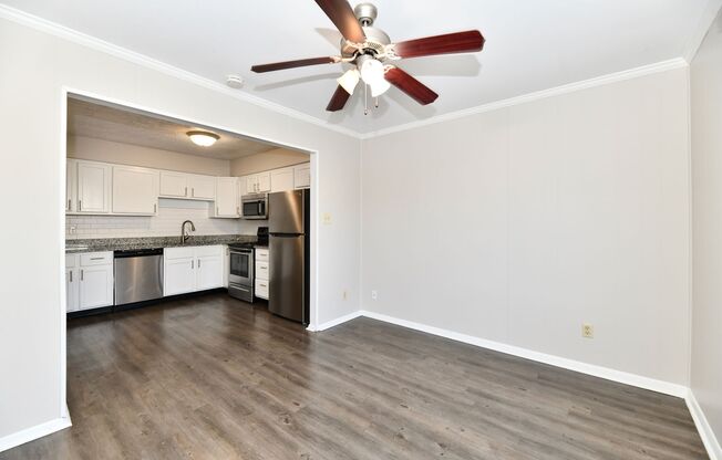 3 beds, 1.5 baths, 1,280 sqft, $2,199, Unit T-203