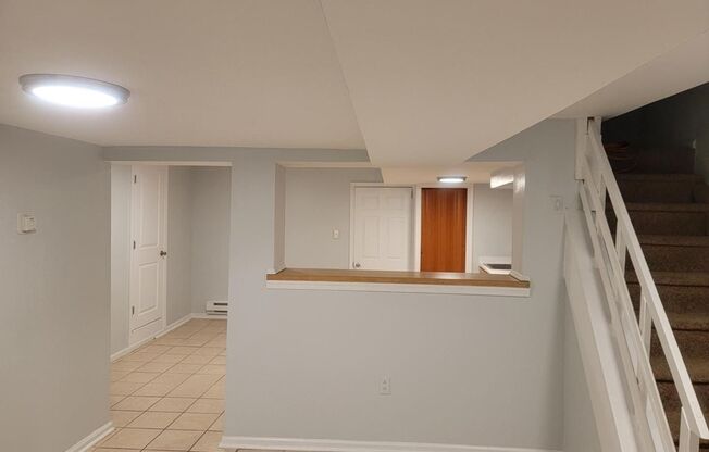 1 bed, 1 bath, $1,230, Unit Unit B