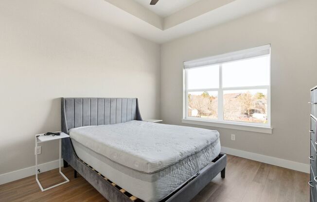 3 beds, 2 baths, $1,995, Unit APARTMENT 307