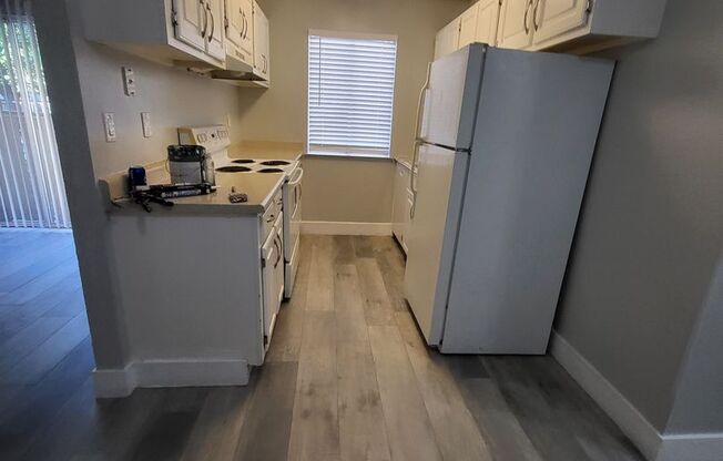1 bed, 1 bath, 592 sqft, $1,845, Unit 30