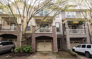 Beautifully Updated 3bd/2.5ba Townhome in the Heart of Grant Park Right on the BeltLine!