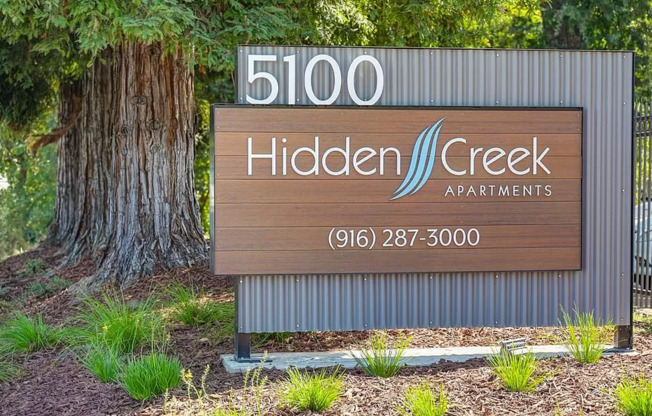 2 beds, 1 bath, 1,015 sqft, $1,795, Unit 052