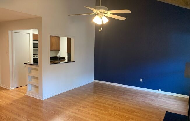 1100 Augusta Dr 8