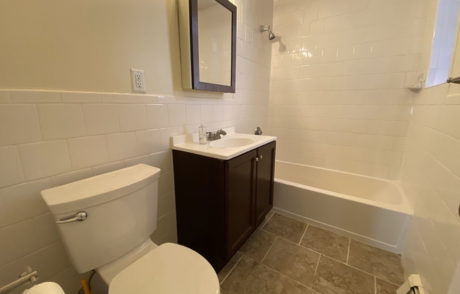 10 Westland Ave 1