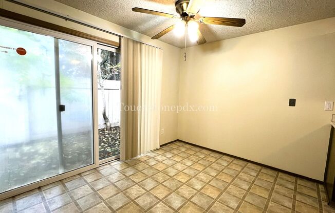 2 beds, 1 bath, $1,395, Unit #7