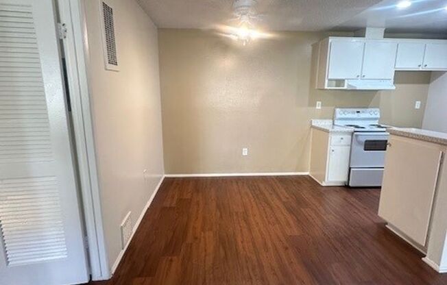 1 bed, 1 bath, 716 sqft, $2,050, Unit P003