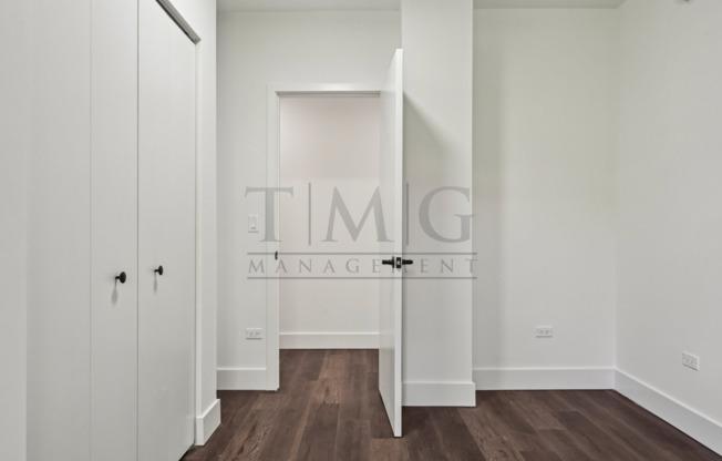 2 beds, 1 bath, $2,395, Unit 1555 - 207