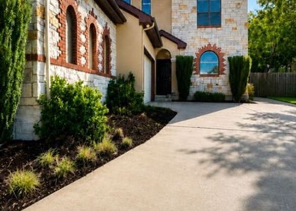 1405 Delsie Dr #B, Lakeway, Texas 78734