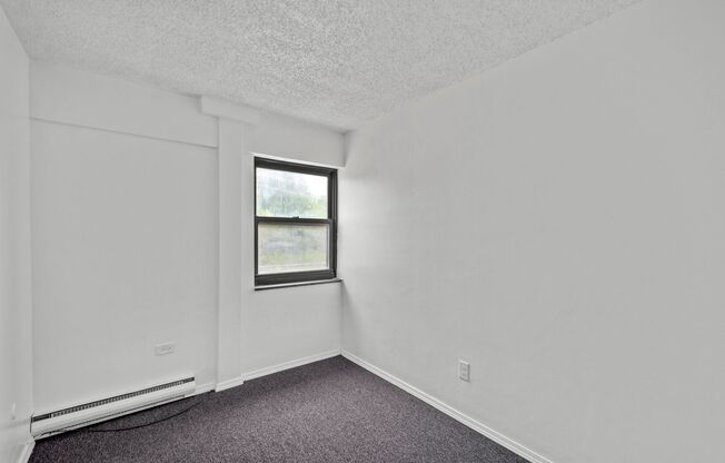 2 beds, 1 bath, 800 sqft, $999, Unit Apt. 502