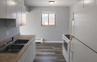 Quiet Location Central to Everything - Great Rates and Simple Utilities! Off Belmar Apartments