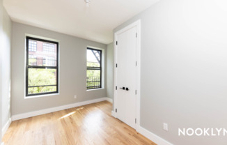 565 SAINT JOHNS PL