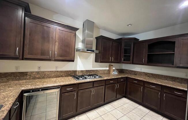 3 beds, 3 baths, 1,784 sqft, $4,250, Unit 103