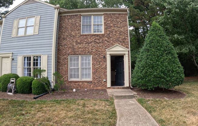 2 bd 1.5 bath Townhouse