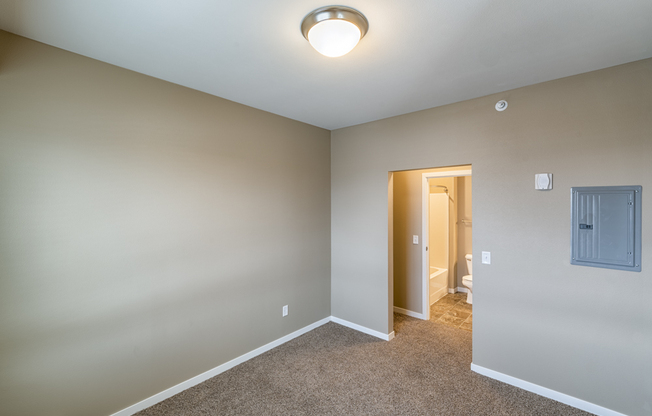 Studio, 1 bath, 627 sqft, $1,005, Unit 308