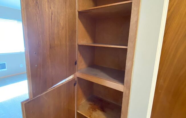 1 bed, 1 bath, $1,015, Unit 22