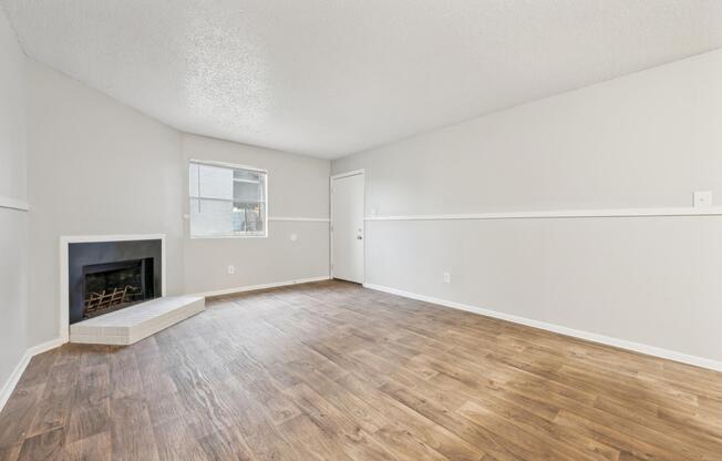 1 bed, 1 bath, 650 sqft, $1,099
