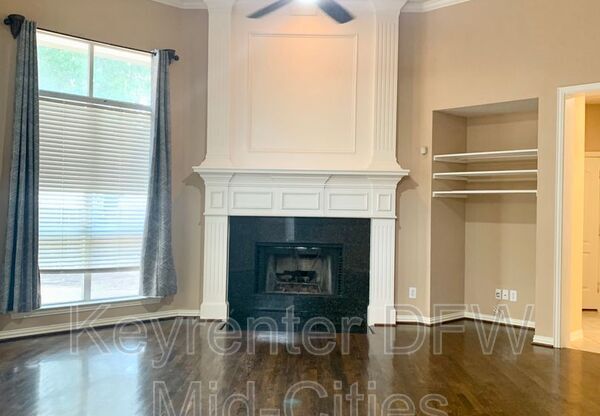 2308 Mesa Oak Trail