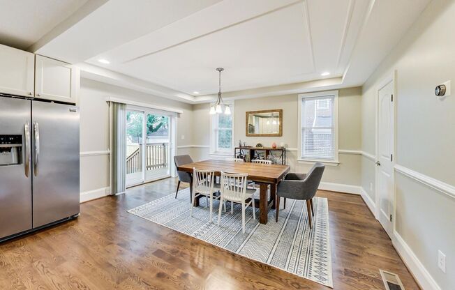 Beautiful 4 Bed + 3.5 bath SF on 7th St, NW DC