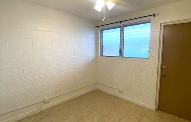 2 beds, 1 bath, $2,000, Unit D