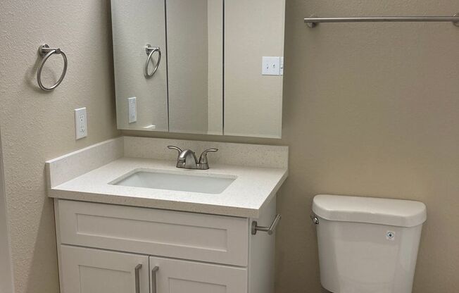 2 beds, 2 baths, 900 sqft, $1,750, Unit 224