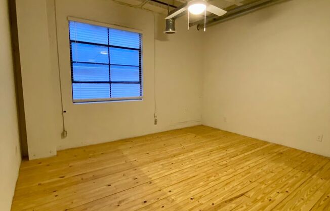 2 beds, 2 baths, 1,688 sqft, $2,695, Unit 900-404