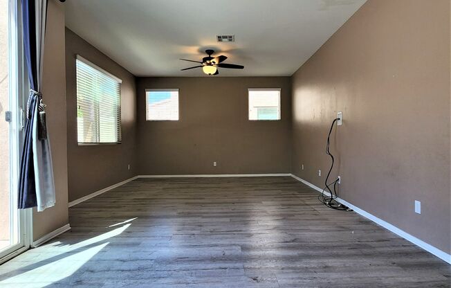 Great Two Story 3Bd, 2.5 Ba. Office can be 4th bd, & Solar in Lake Elsinore East of the 15 Fwy