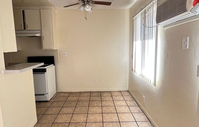 7425Vine