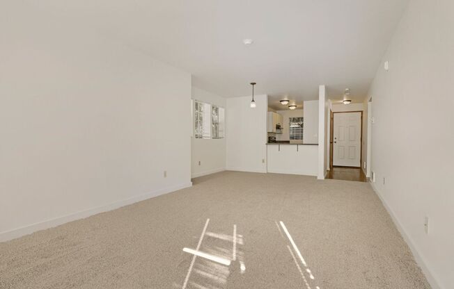 7020 Lynnwood